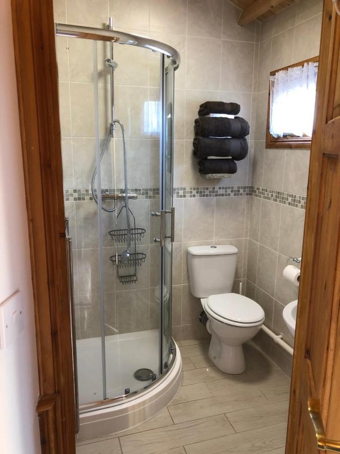 Cosy Dog Friendly Lodge With An Outdoor Bath On The Isle Of Wight Whitwell  Kültér fotó