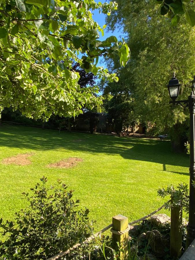 Cosy Dog Friendly Lodge With An Outdoor Bath On The Isle Of Wight Whitwell  Kültér fotó