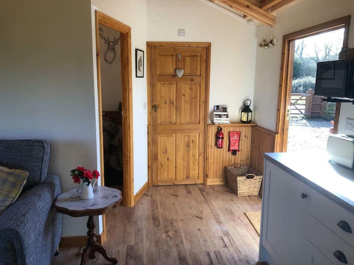 Cosy Dog Friendly Lodge With An Outdoor Bath On The Isle Of Wight Whitwell  Kültér fotó
